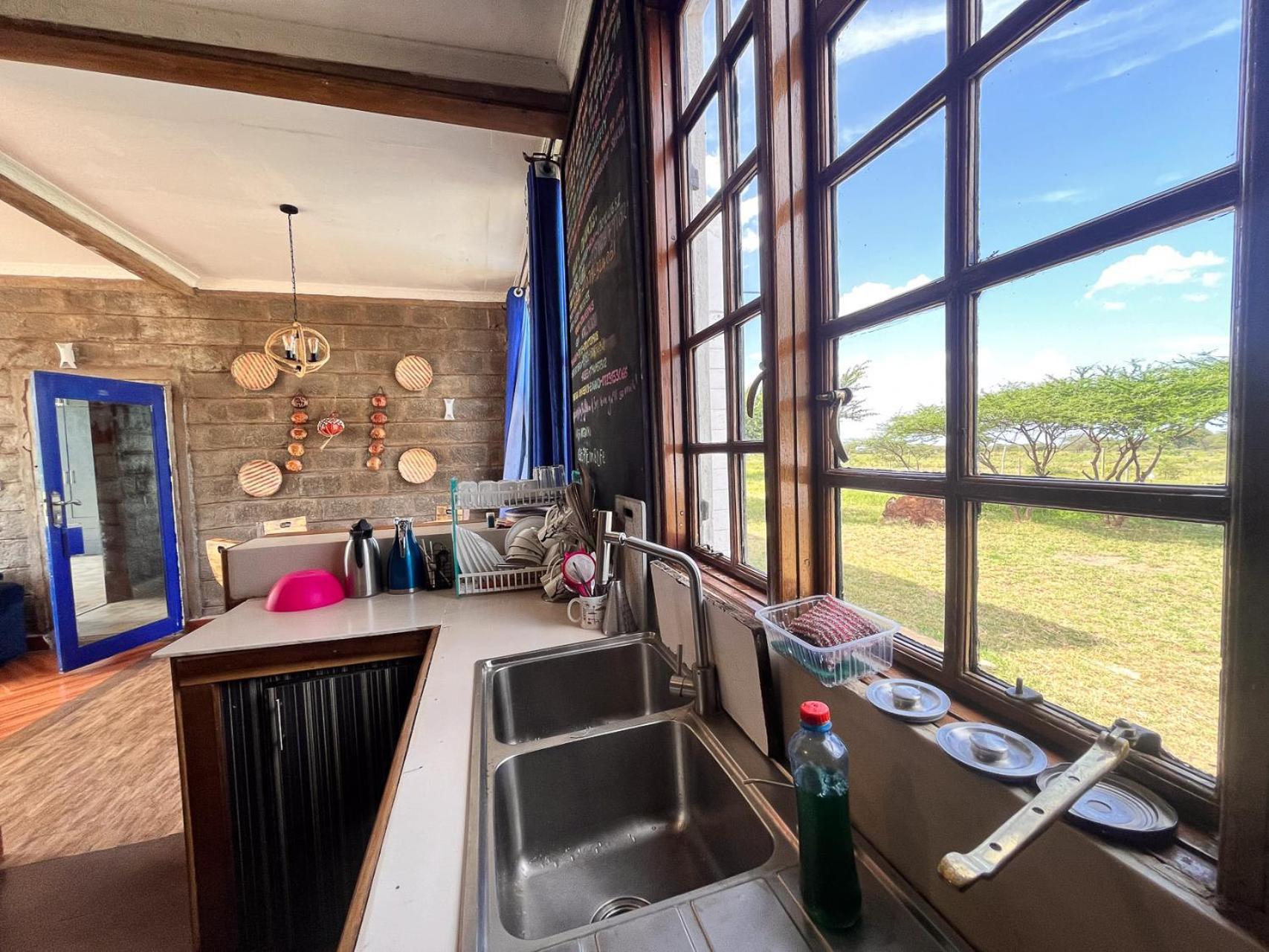 Amboseli Glass House Oloitokitok Екстериор снимка