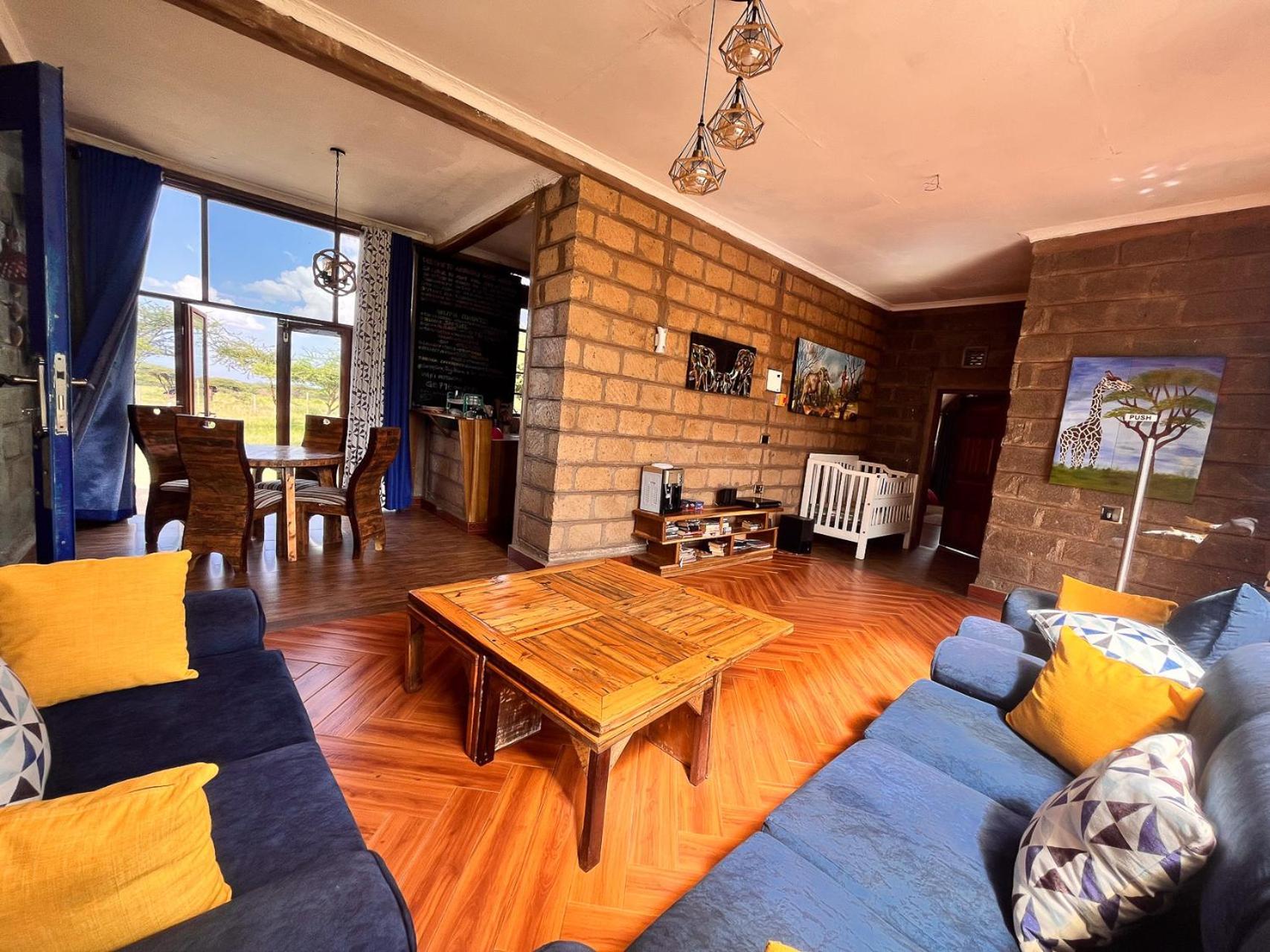 Amboseli Glass House Oloitokitok Екстериор снимка
