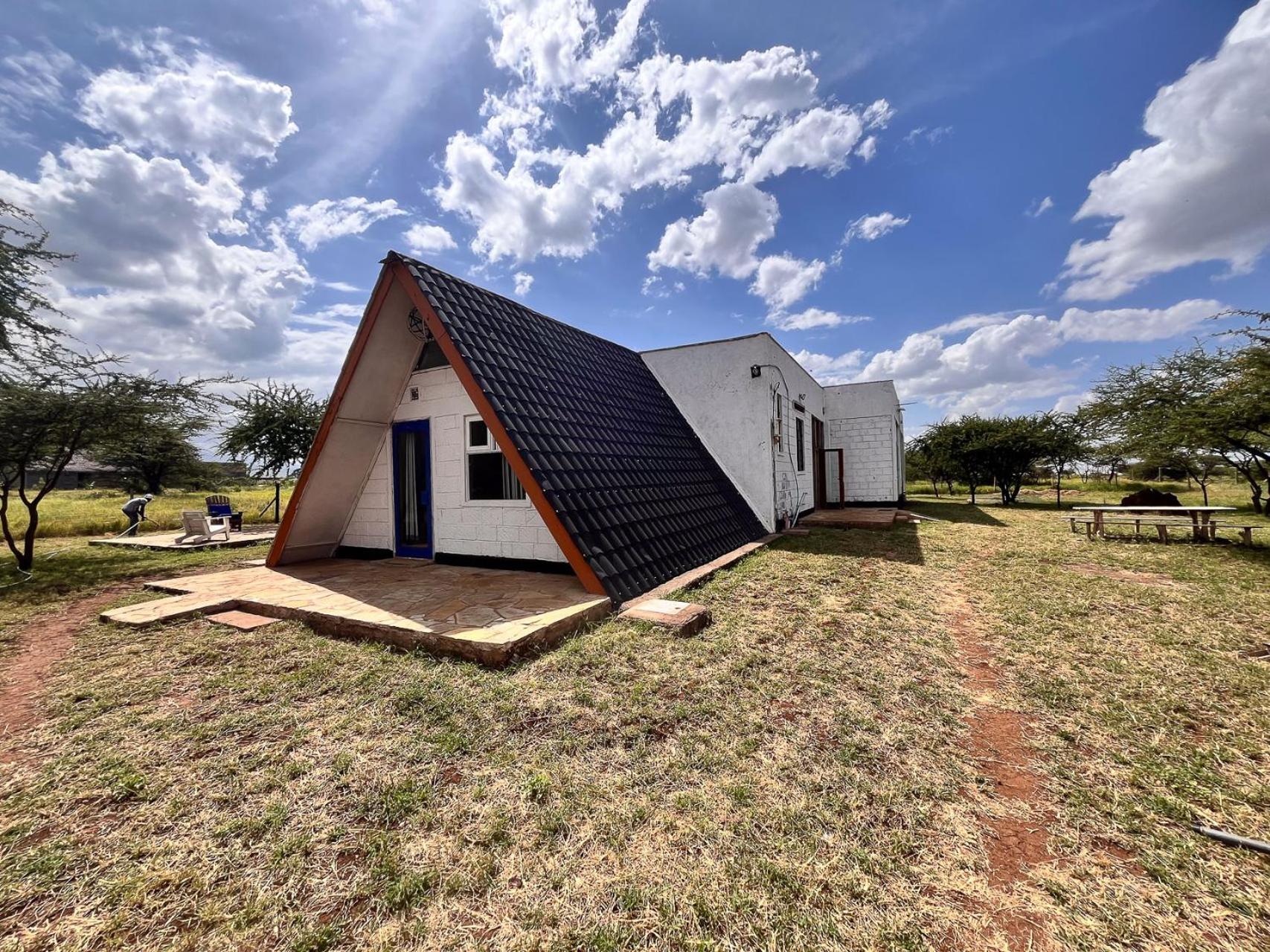 Amboseli Glass House Oloitokitok Екстериор снимка