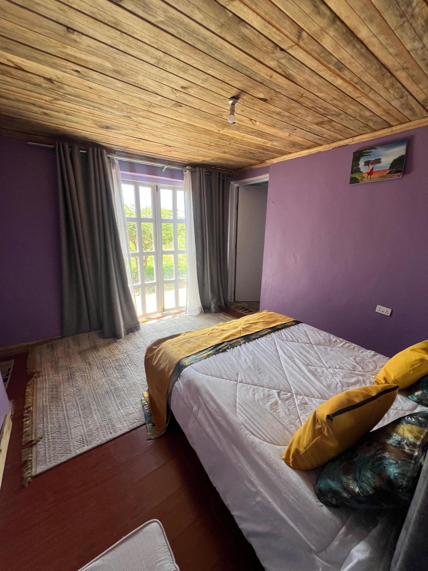 Amboseli Glass House Oloitokitok Екстериор снимка
