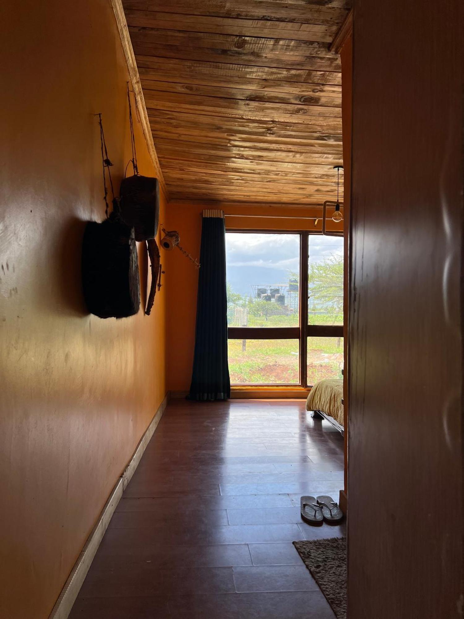 Amboseli Glass House Oloitokitok Екстериор снимка