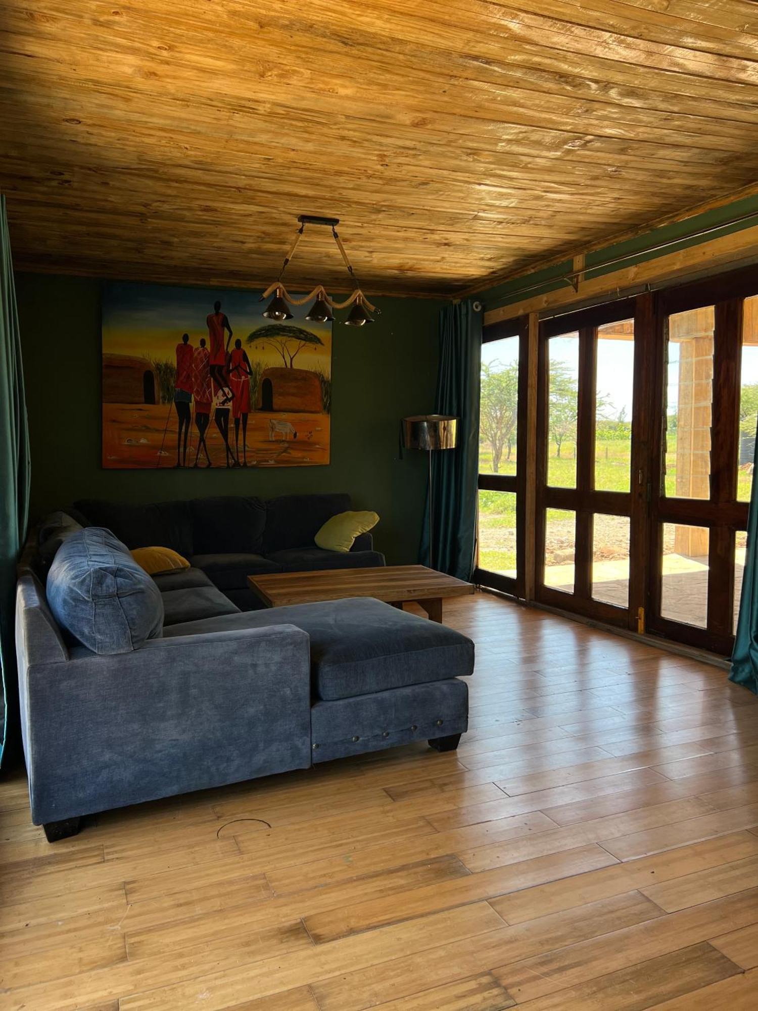 Amboseli Glass House Oloitokitok Екстериор снимка