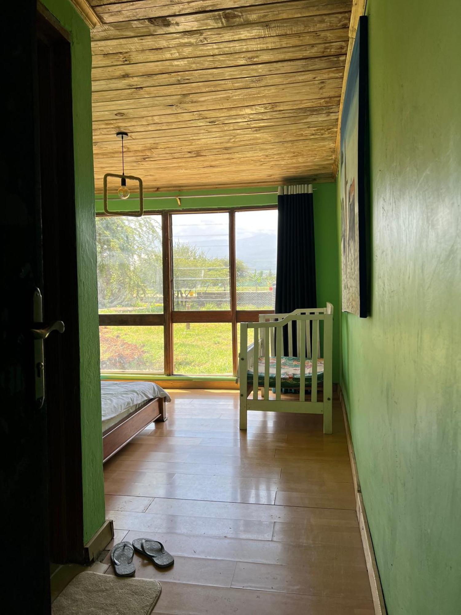 Amboseli Glass House Oloitokitok Екстериор снимка